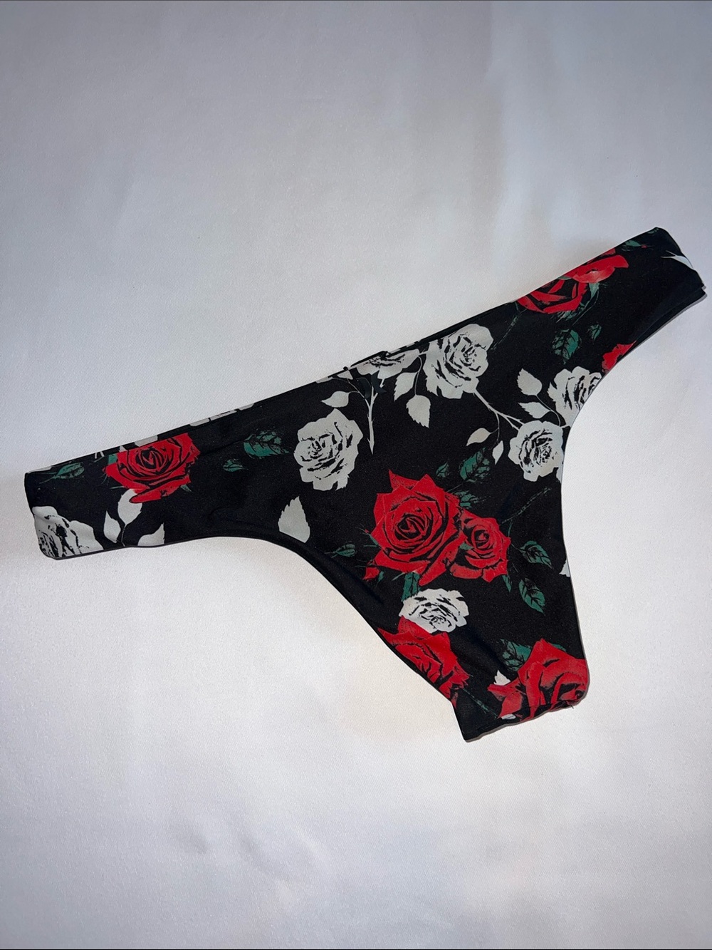 Hurley Black Floral Bikini Bottom with Red and White Roses Cheeky Fit Womens Med